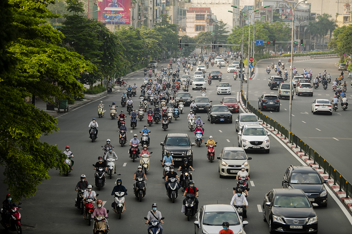 Hà Nội hạn chế phương tiện gây ô nhiễm quanh Hồ Gươm, phố cổ: Có khả thi? - Ảnh 2.