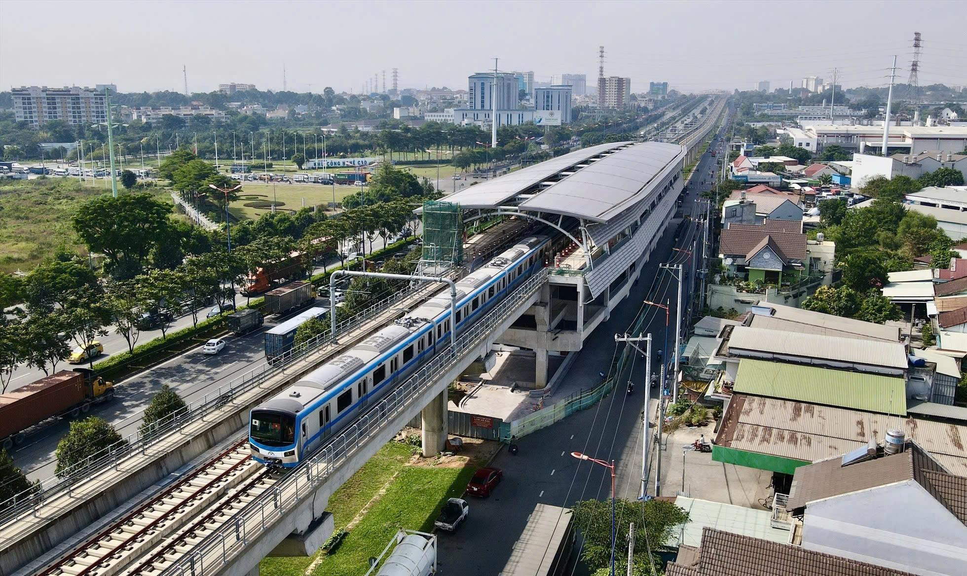 TP.HCM: Tại sao tuyến Metro 1 đưa vào vận hành thương mại nhưng chưa khánh thành?- Ảnh 1.