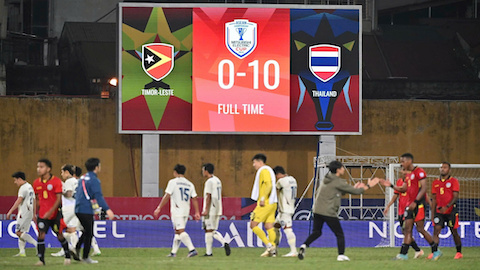 Vì sao Thái Lan thắng dễ Timor Leste 10-0, còn Malaysia lại suýt thua? - Ảnh 1.