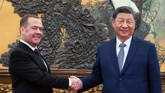 Ông Medvedev mang 'thông điệp từ ông Putin' gửi đến ông Tập Cận Bình - Ảnh 1.