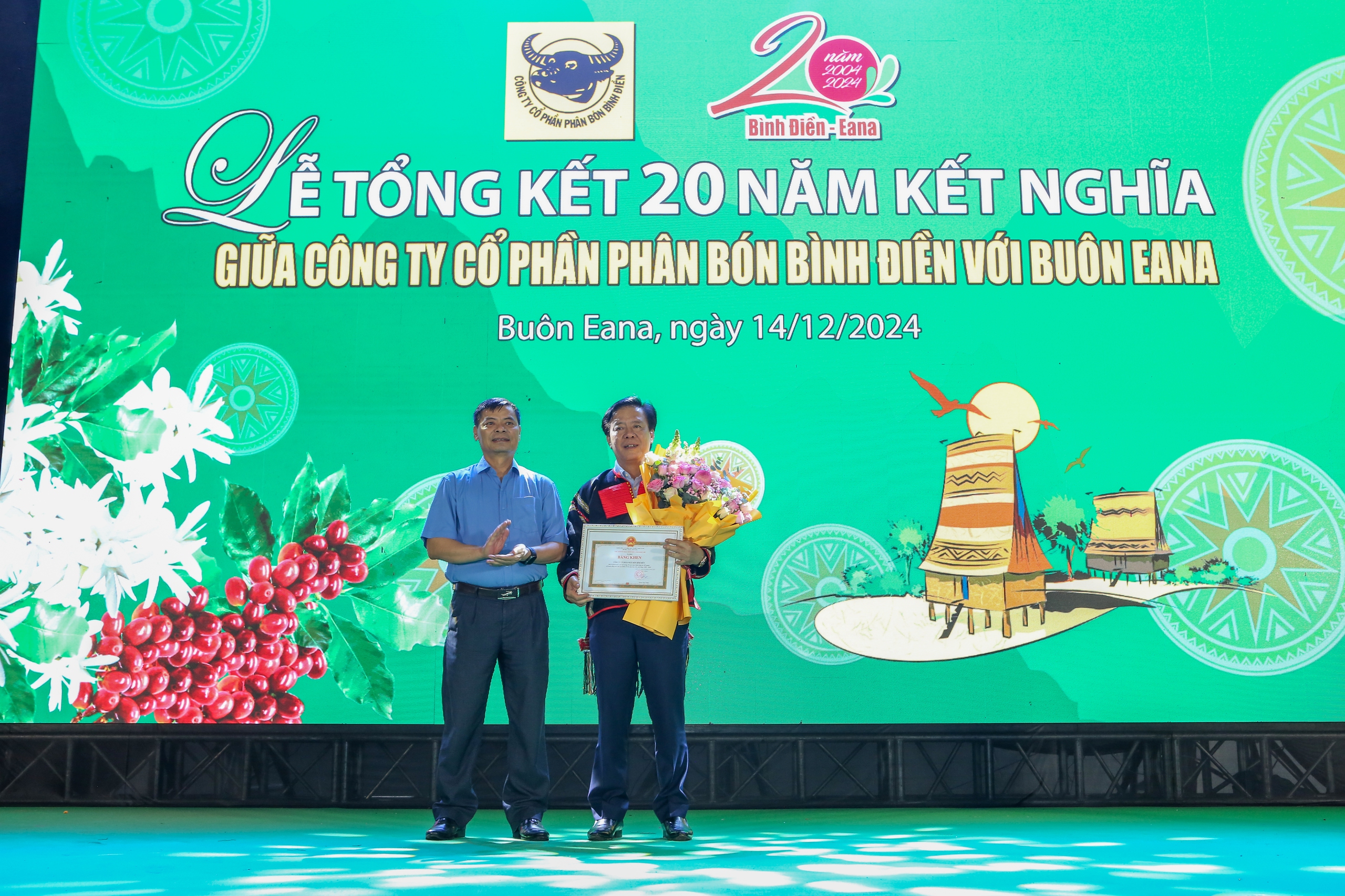 20 năm kết nghĩa giữa Công ty cổ phần Phân bón Bình Điền và Buôn EANA: TRỌN VẸN NGHĨA TÌNH - Ảnh 8.