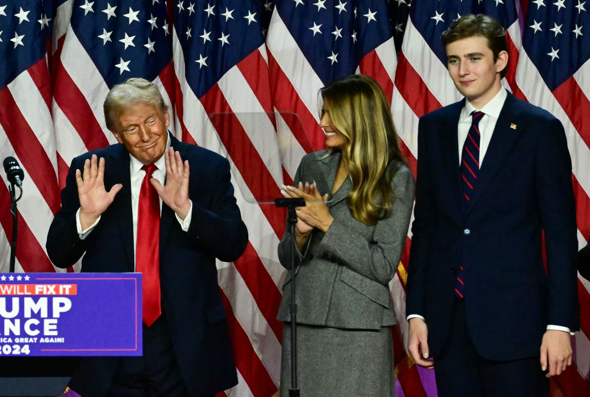 Khi "soái ca" Barron Trump, con trai tổng thống đắc cử đi học - Ảnh 2.