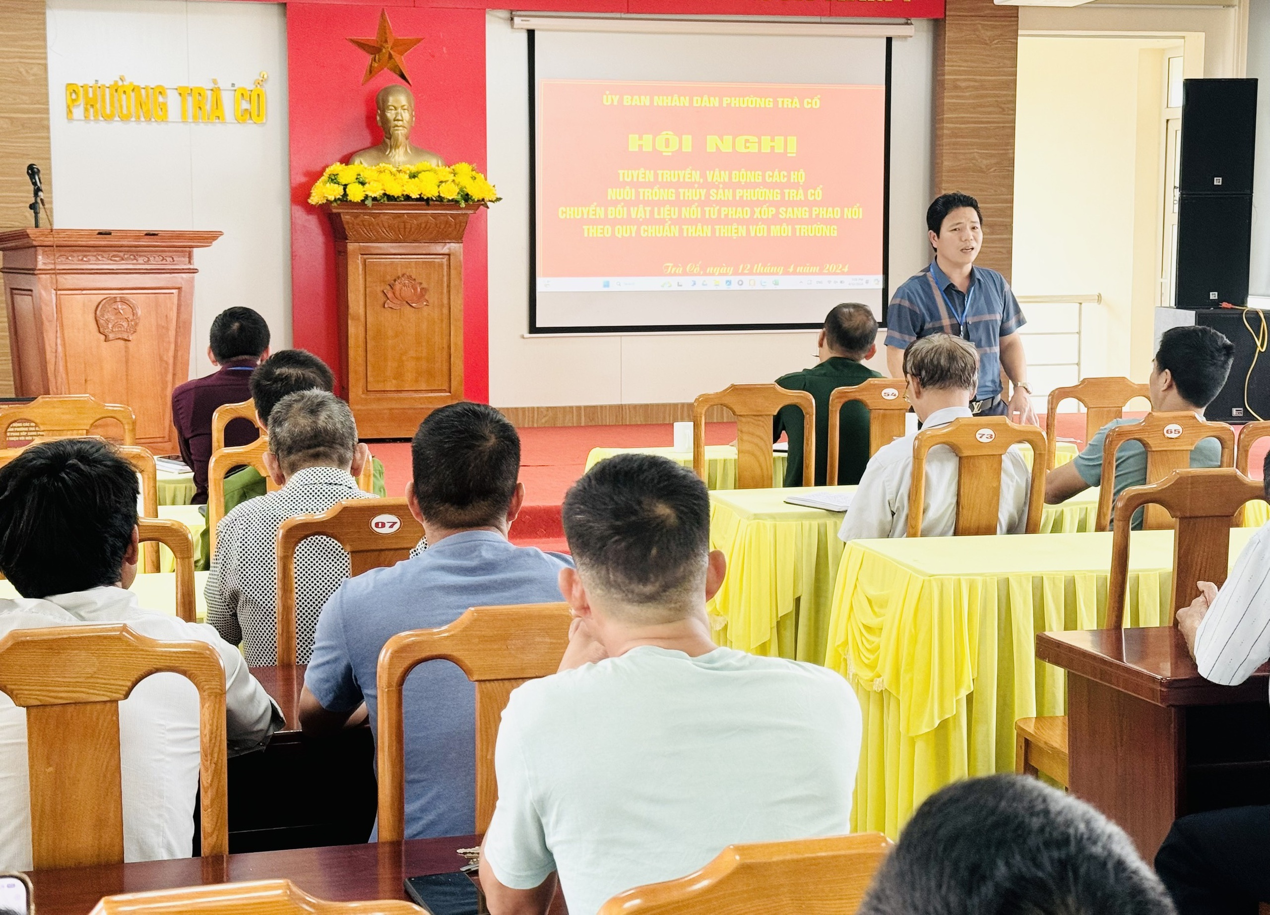 Hội Nông dân một phường ở Quảng Ninh chia sẻ kinh nghiệm vận động người dân chuyển đổi vật liệu nổi NTTS - Ảnh 1.