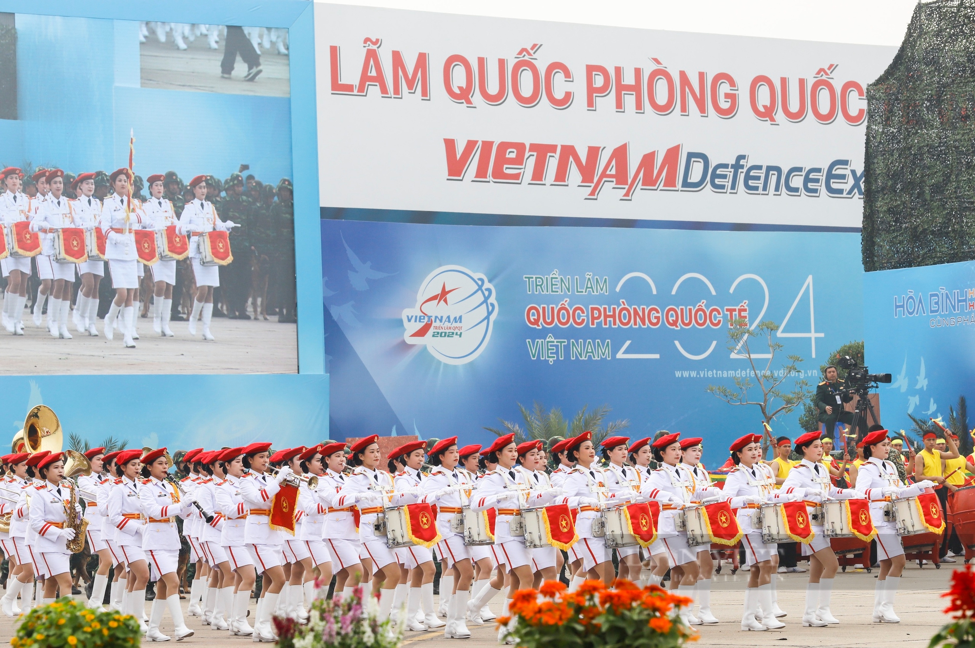 Tổng duyệt khai mạc Triển lãm Quốc phòng quốc tế Việt Nam 2024 - Ảnh 3.