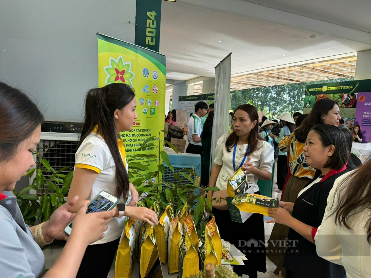 Các tỉnh, thành vùng ĐBSCL đưa sản phẩm nông sản đặc sắc đến An Giang kết nối với doanh nghiệp TP.HCM - Ảnh 6.