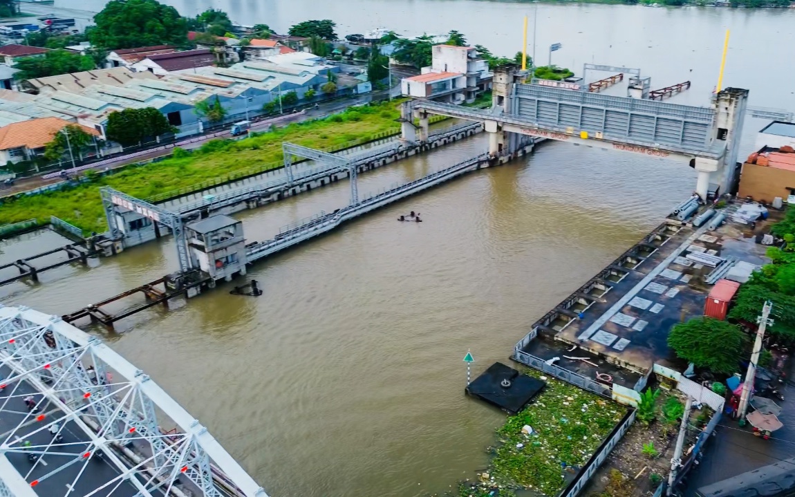 TP.HCM triển khai di dời, bố trí tái định cư cho hơn 46.000 hộ dân sống ven sông - Ảnh 2.