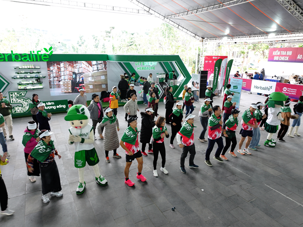 Herbalife Việt Nam hân hạnh đồng hành cùng VnExpress Marathon Hải Phòng 2024 - Ảnh 3.