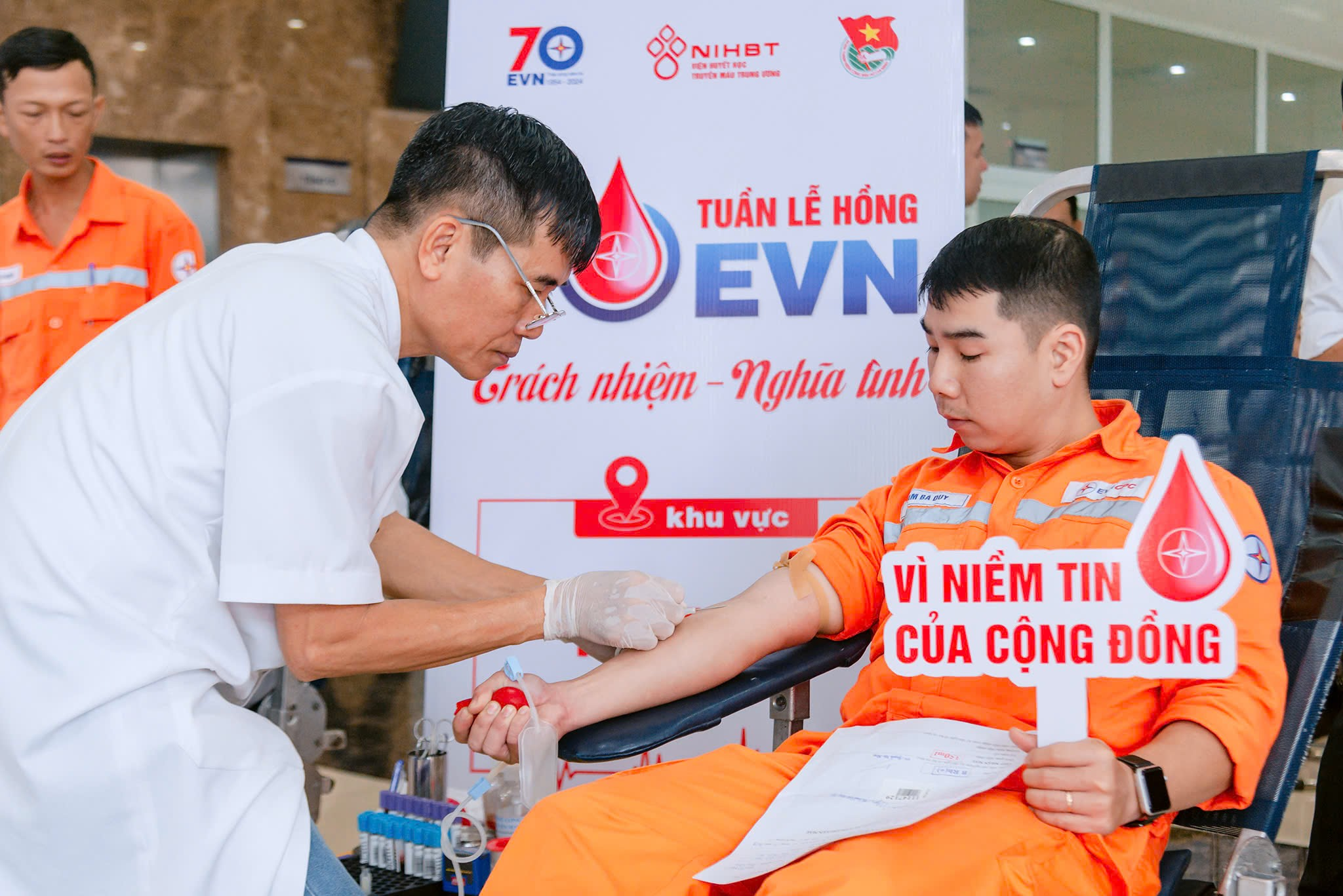 Tuần lễ Hồng EVN 2024: Ngành Điện Thừa Thiên Huế hiến tặng 221 đơn vị máu