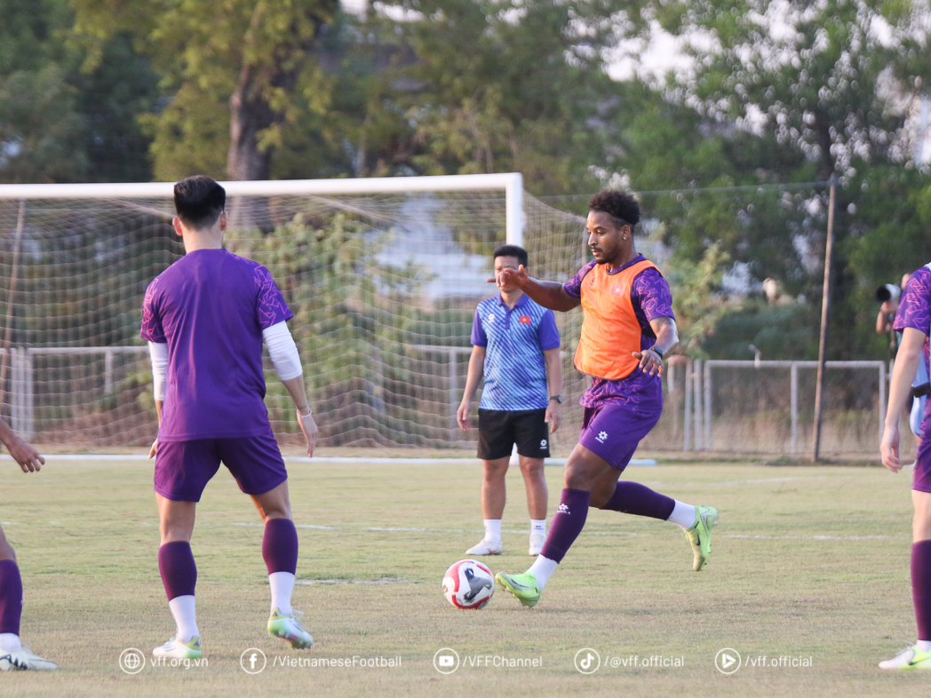 Việt Nam vs Myanmar (20h ngày 21/12): Nguyễn Xuân Son ra mắt hoàn hảo? - Ảnh 2.