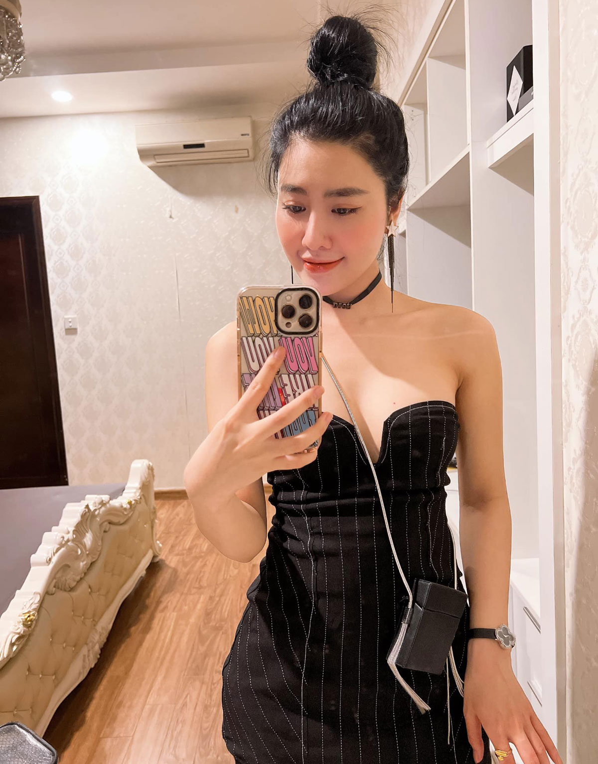 Nàng WAG xinh tựa hot girl khiến tiền đạo HAGL "ngoan hiền" hơn - Ảnh 12.