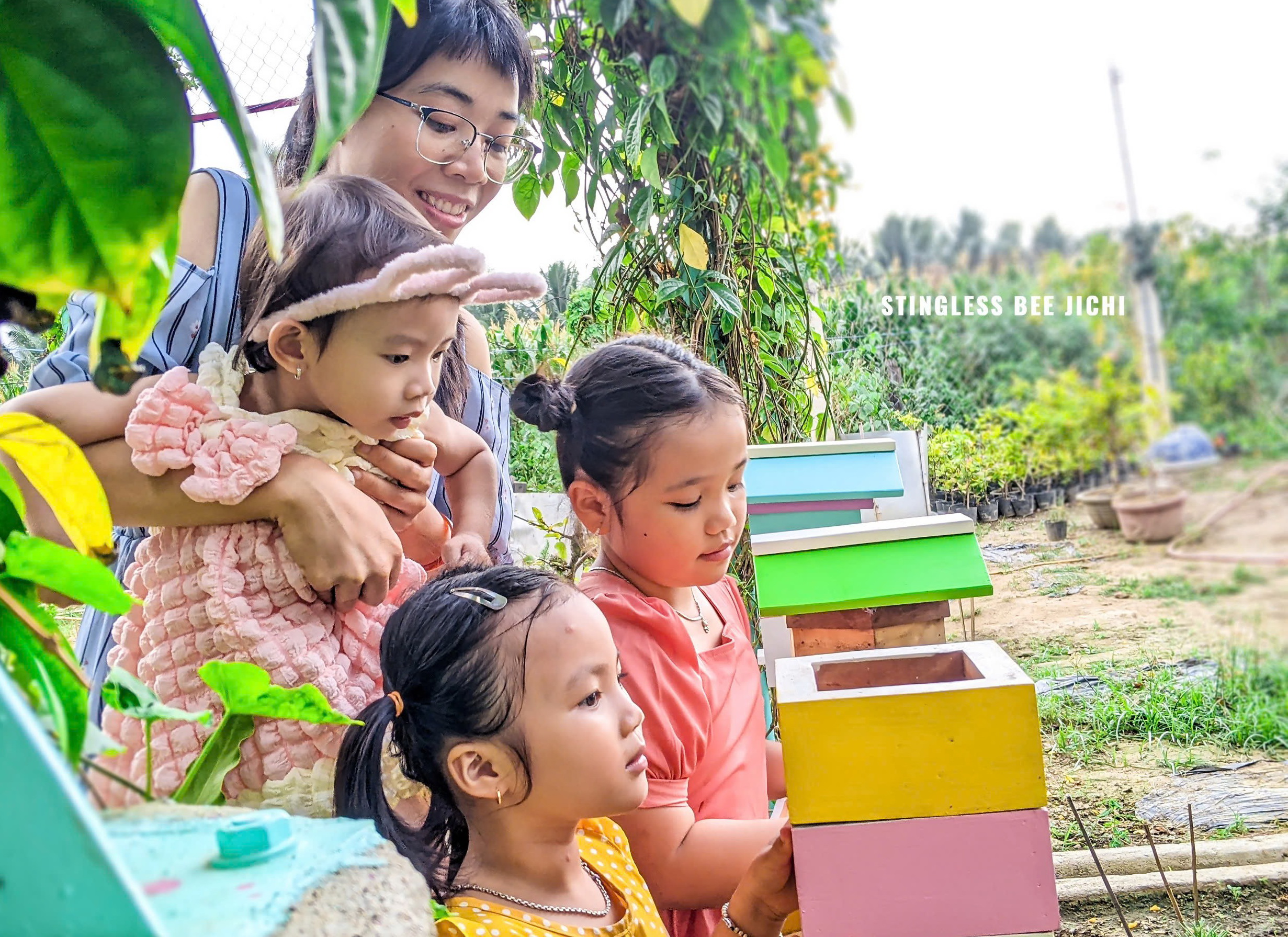 Nuôi con ong nhỏ cho ra chất ngọt ai nếm cũng thích của nữ doanh nhân trẻ đạt sao OCOP ở Ninh Thuận - Ảnh 3.