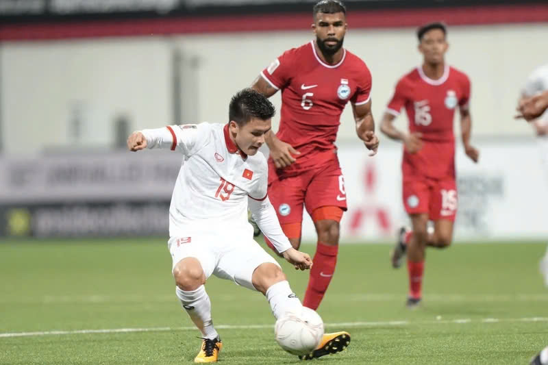 Nhận định kết quả ĐT Việt Nam vs Singapore: ĐT Việt Nam không ngại sân cỏ nhân tạo của Singapore - Ảnh 1.