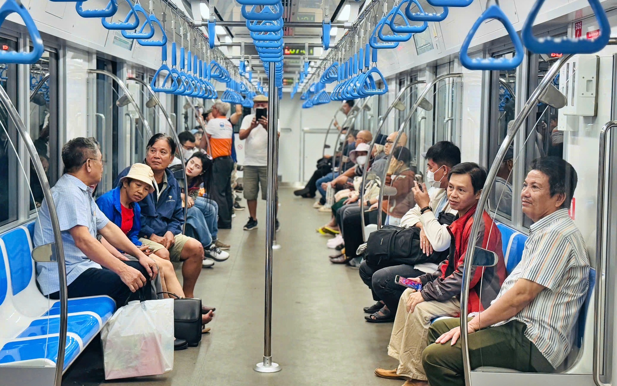 So với đường sắt đô thị Nhổn - Ga Hà Nội, Metro số 1 Bến Thành - Suối Tiên làm ăn ra sao? - Ảnh 2.