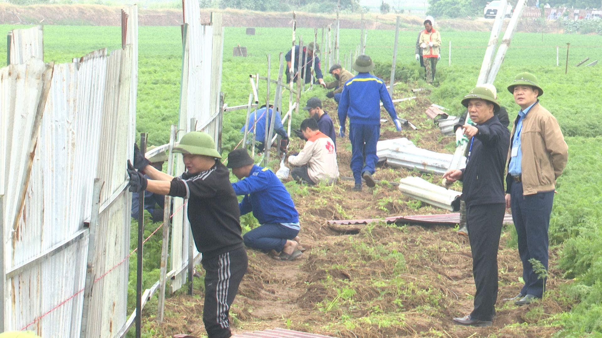 Huyện Gia Bình (Bắc Ninh) cưỡng chế thu hồi đất thực hiện Dự án cảng vận chuyển hàng hóa xã Cao Đức - Ảnh 1.