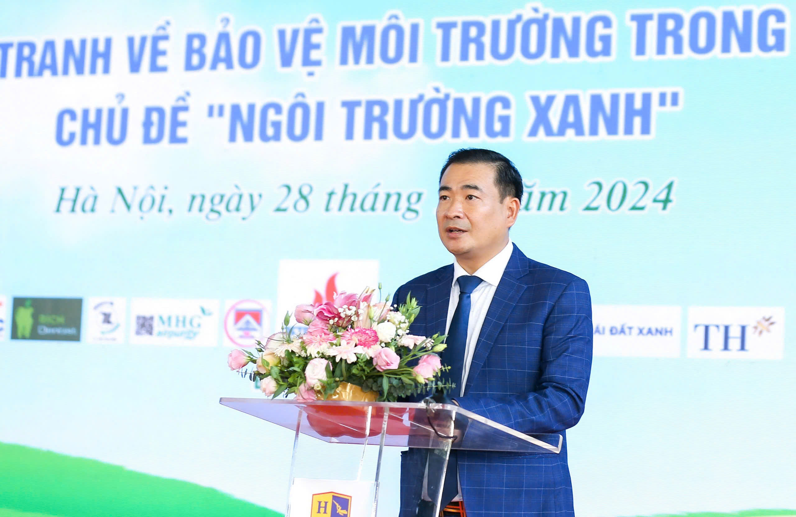 Trao giải Cuộc thi vẽ tranh về bảo vệ môi trường với chủ đề "Ngôi trường xanh" - Ảnh 1.