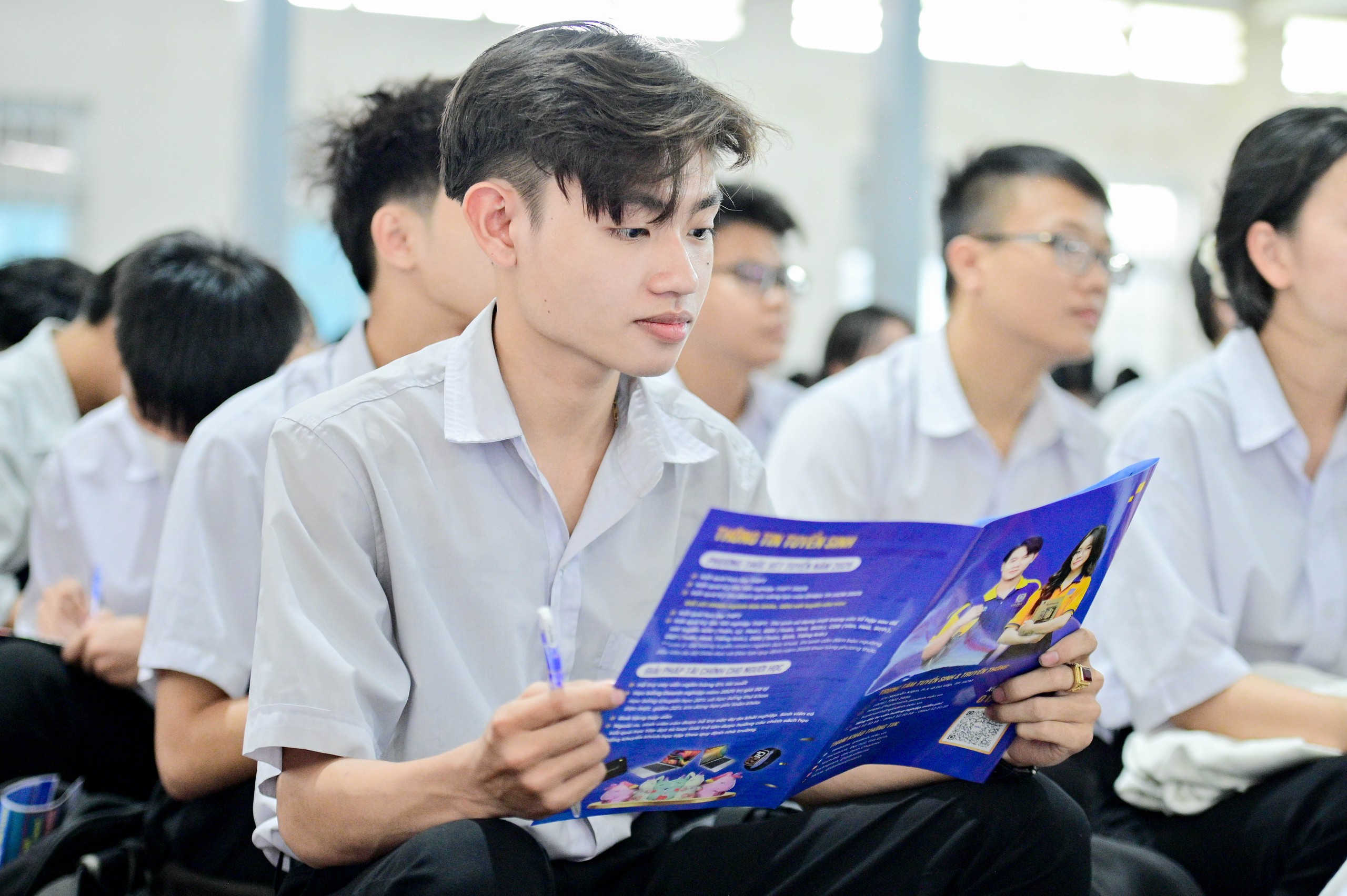 Đưa tiếng Anh trở thành ngôn ngữ thứ hai trong trường học: Có trường nâng gần gấp đôi thời lượng- Ảnh 2.