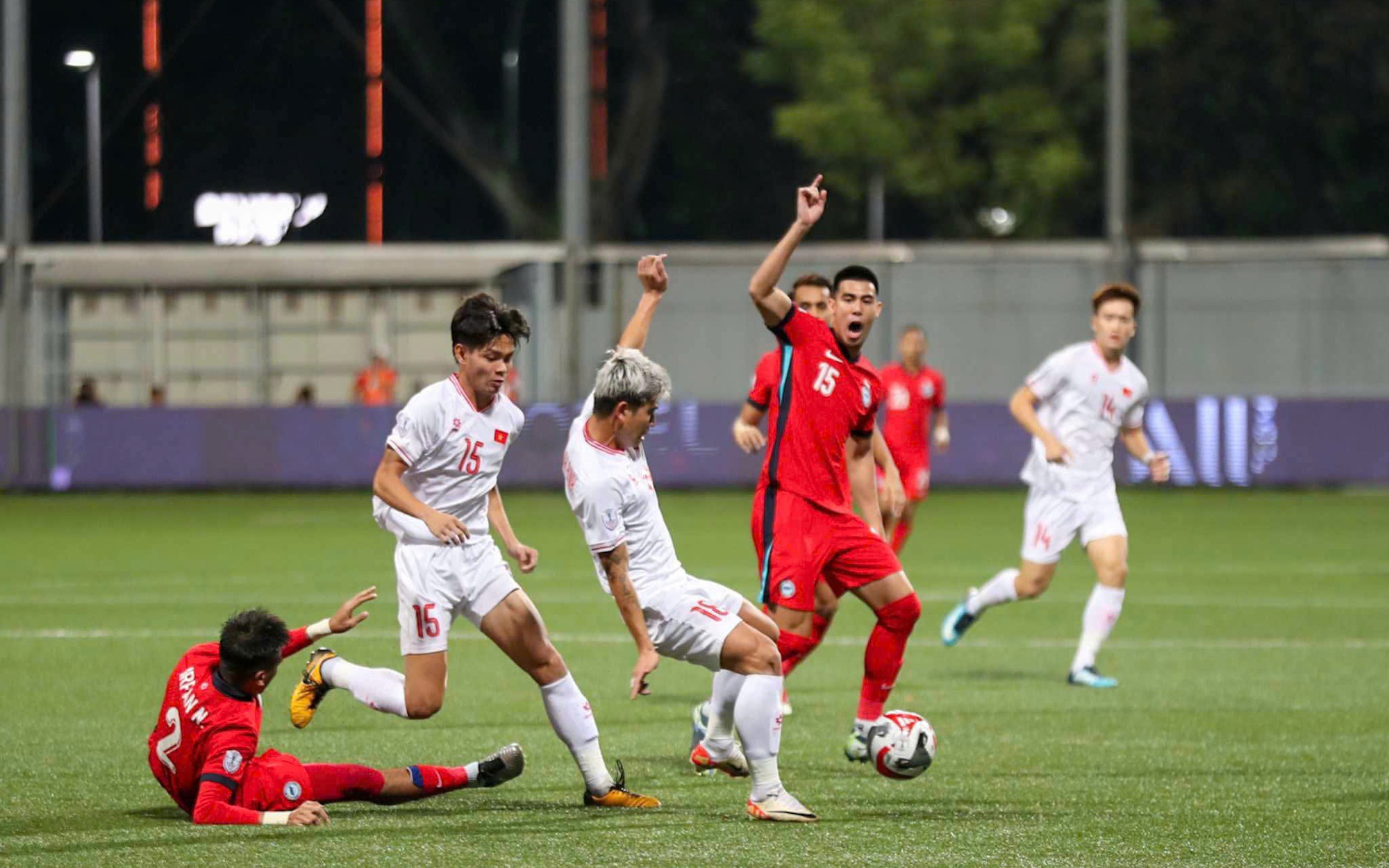 ĐT Singapore còn bao nhiêu cầu thủ vô địch AFF Cup trong đội hình?