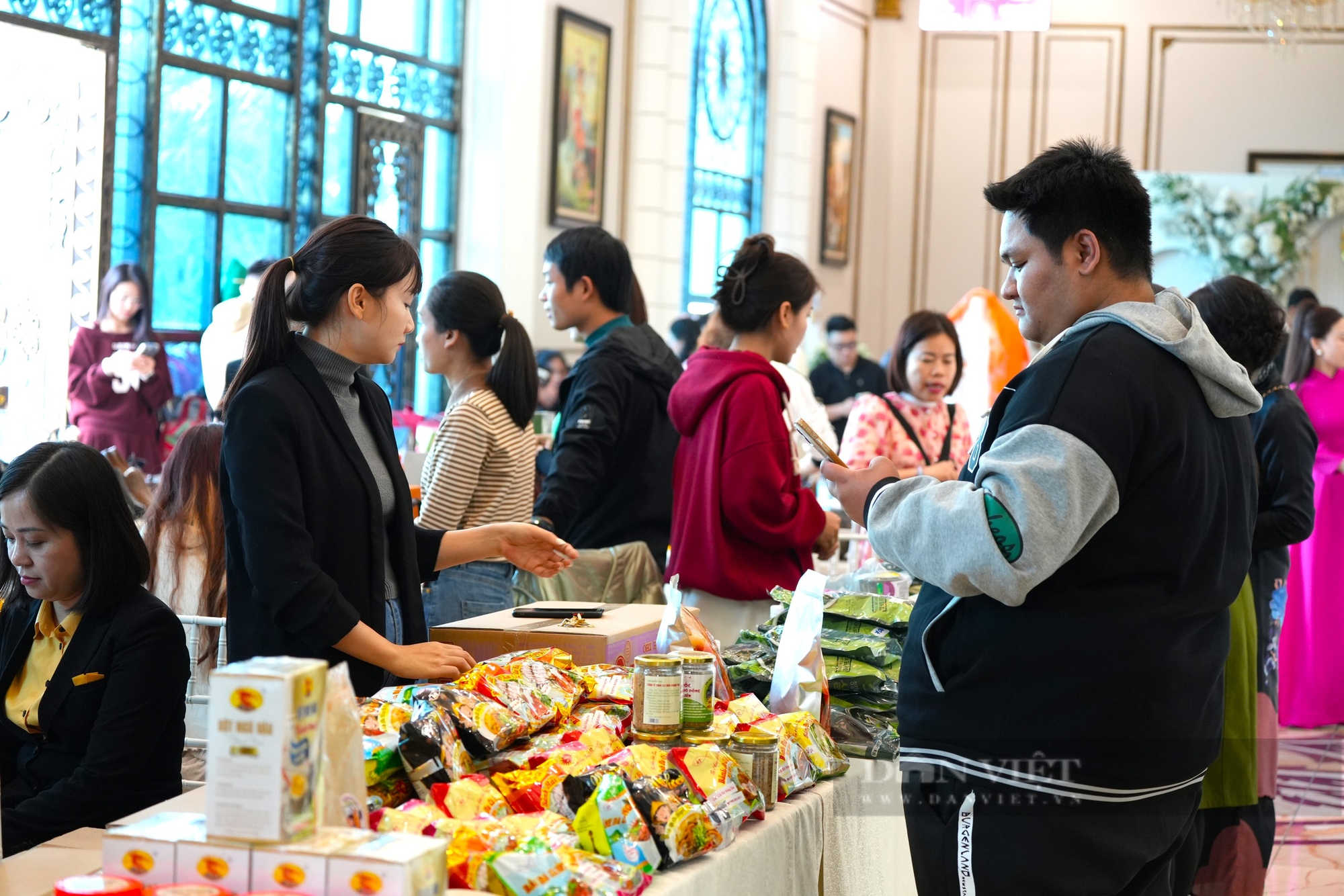 Hàng trăm doanh nghiệp tỉnh Hải Dương được tham gia hoạt động xúc tiến thương mại, tiếp cận thị trường tiêu thụ sản phẩm - Ảnh 6.