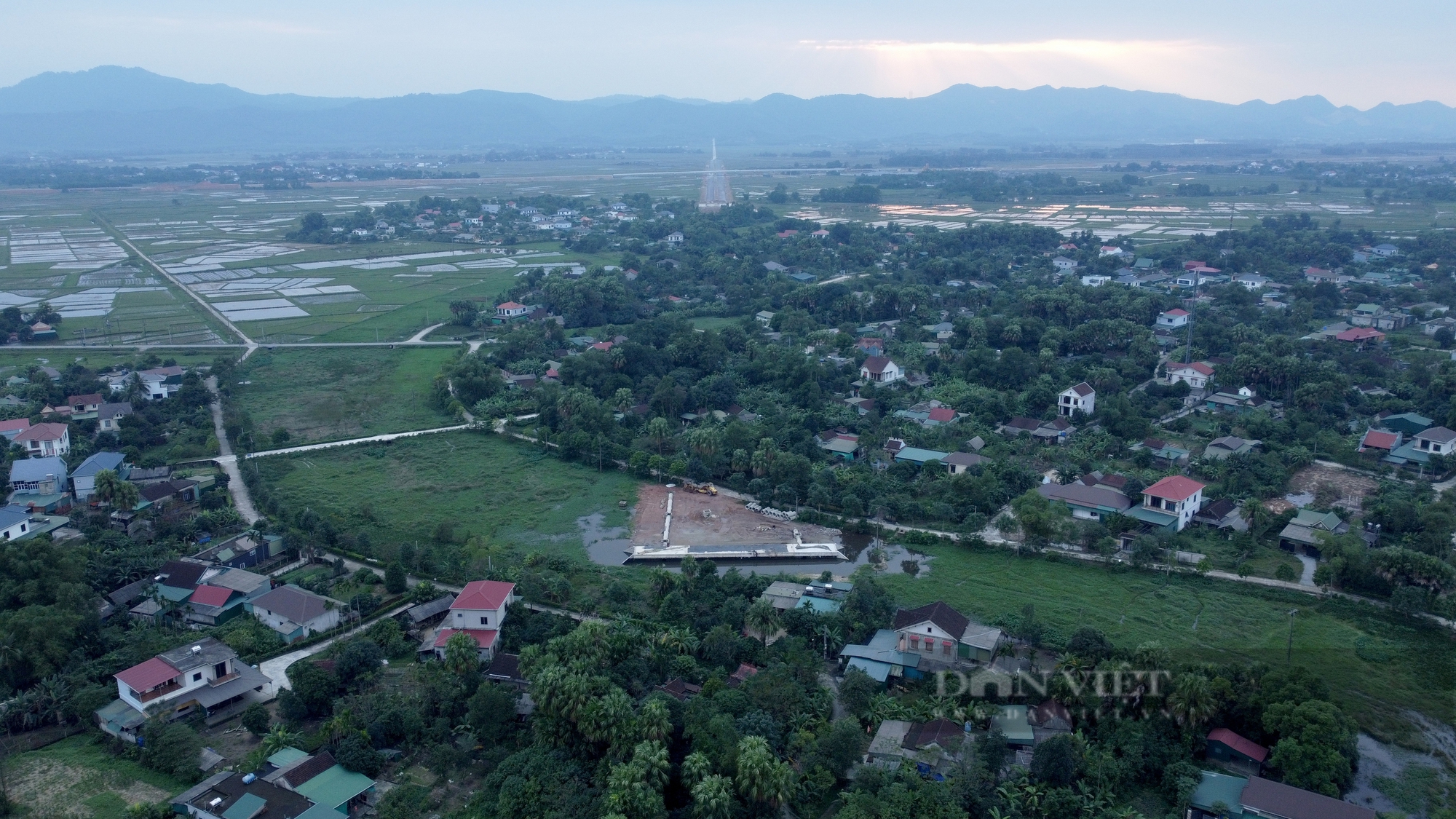 Hà Tĩnh: Dự án đường 575 tỷ đồng “lỡ hẹn” tiến độ vì vướng khu dân cư - Ảnh 6.