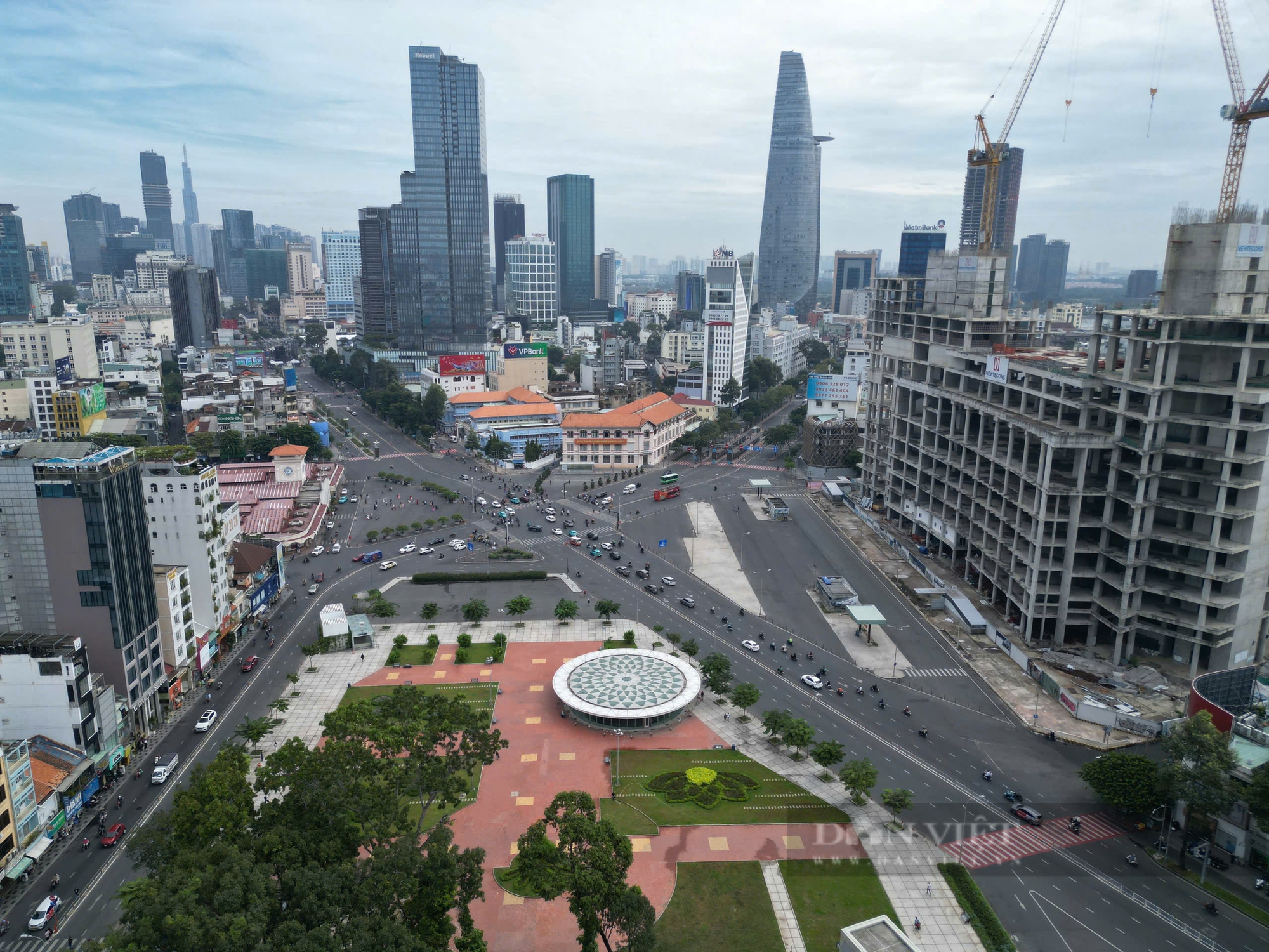 TP.HCM cấm xe lưu thông nhiều tuyến đường để bắn pháo hoa - Ảnh 1.