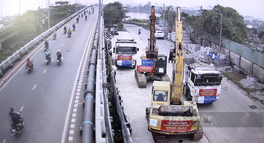 TP.HCM nâng tĩnh không cầu 2 cây cầu quan trọng trên tuyến giao thông thủy sông Sài Gòn - Ảnh 3.