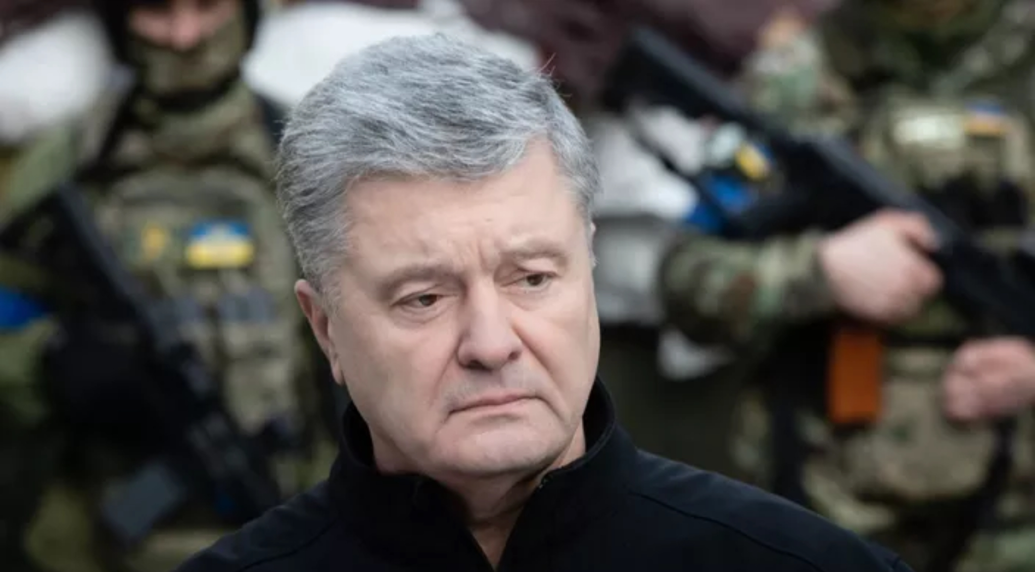 Cựu Tổng thống Ukraine Poroshenko bất ngờ tuyên bố khả năng chấm dứt xung đột bằng “một chữ ký”- Ảnh 1.