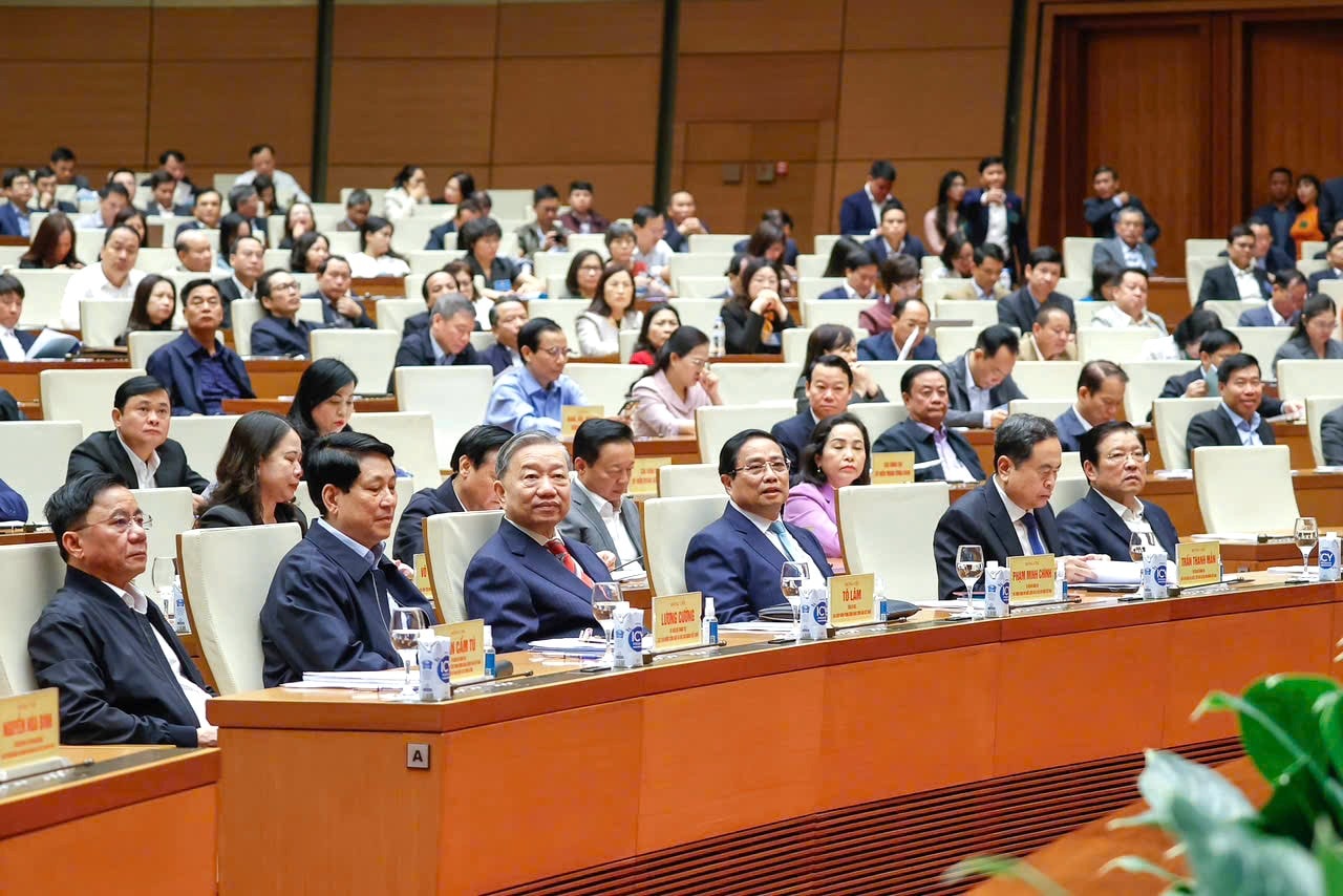 Tinh gọn bộ máy: Những nội dung chuẩn bị trình Bộ Chính trị, Ban Bí thư sau khi Trung ương có kết luận - Ảnh 1.