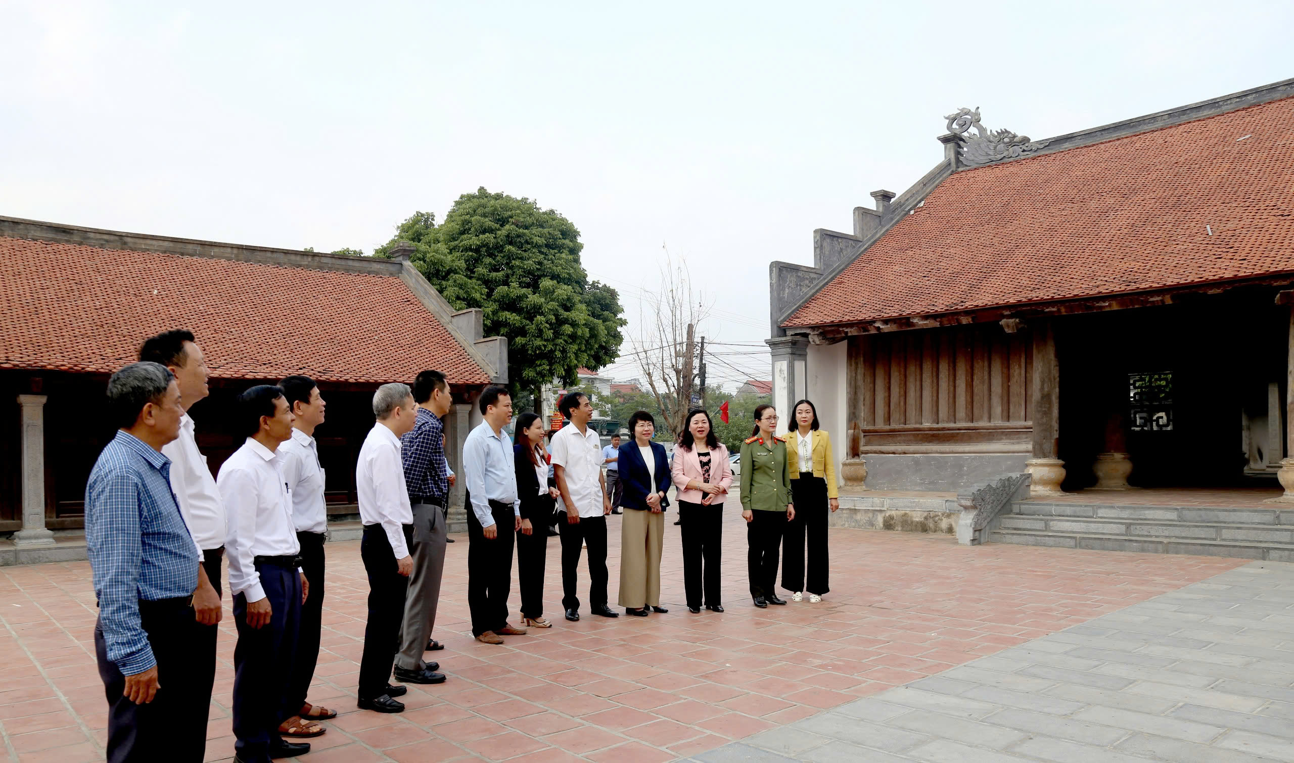 Nhiều xã ở Ninh Bình được xét đủ điều kiện công nhận chuẩn nông thôn mới nâng cao, NTM kiểu mẫu- Ảnh 3.