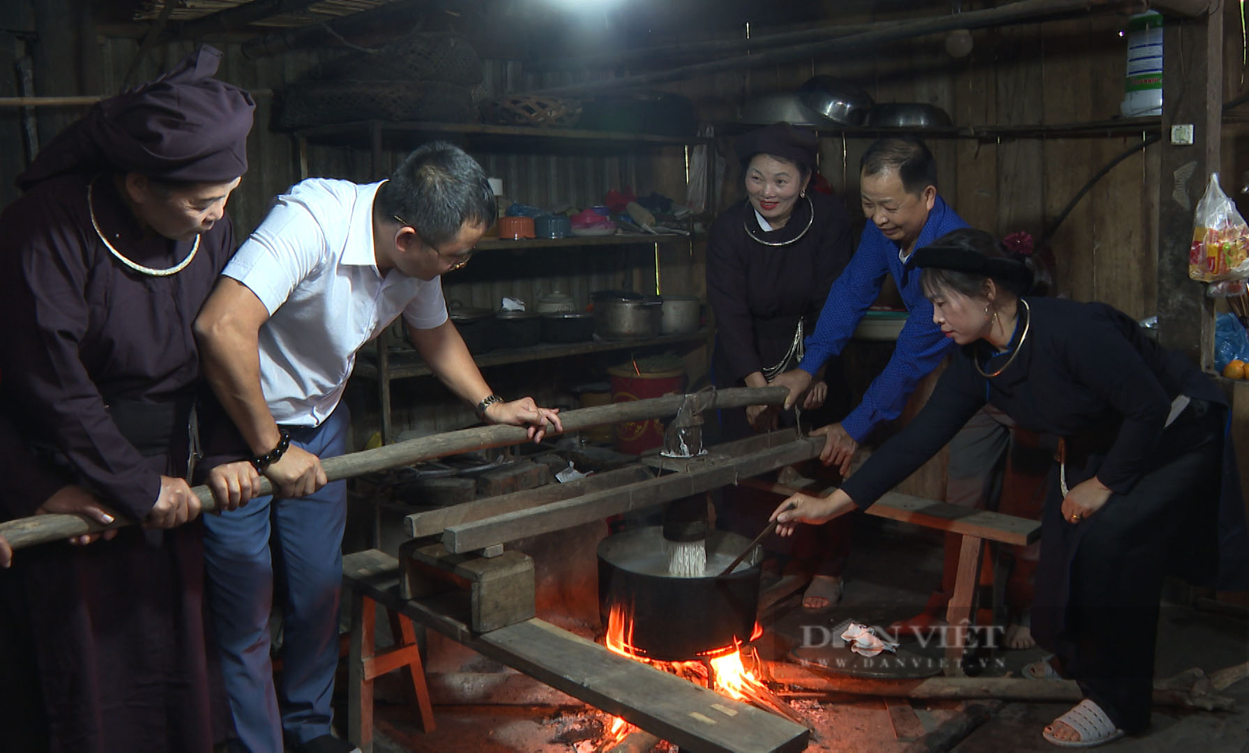 Trải nghiệm, tìm hiểu văn hóa thôn, bản - Mô hình du lịch nhiều triển vọng ở Bắc Kạn - Ảnh 8.