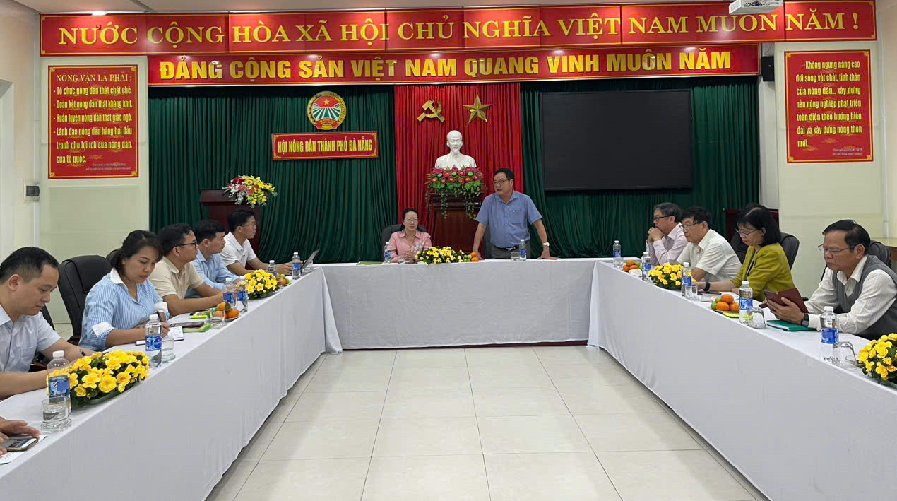 Hội Nông dân Hà Nội làm việc, trao đổi kinh nghiệm với Hội Nông dân Đà Nẵng - Ảnh 1.