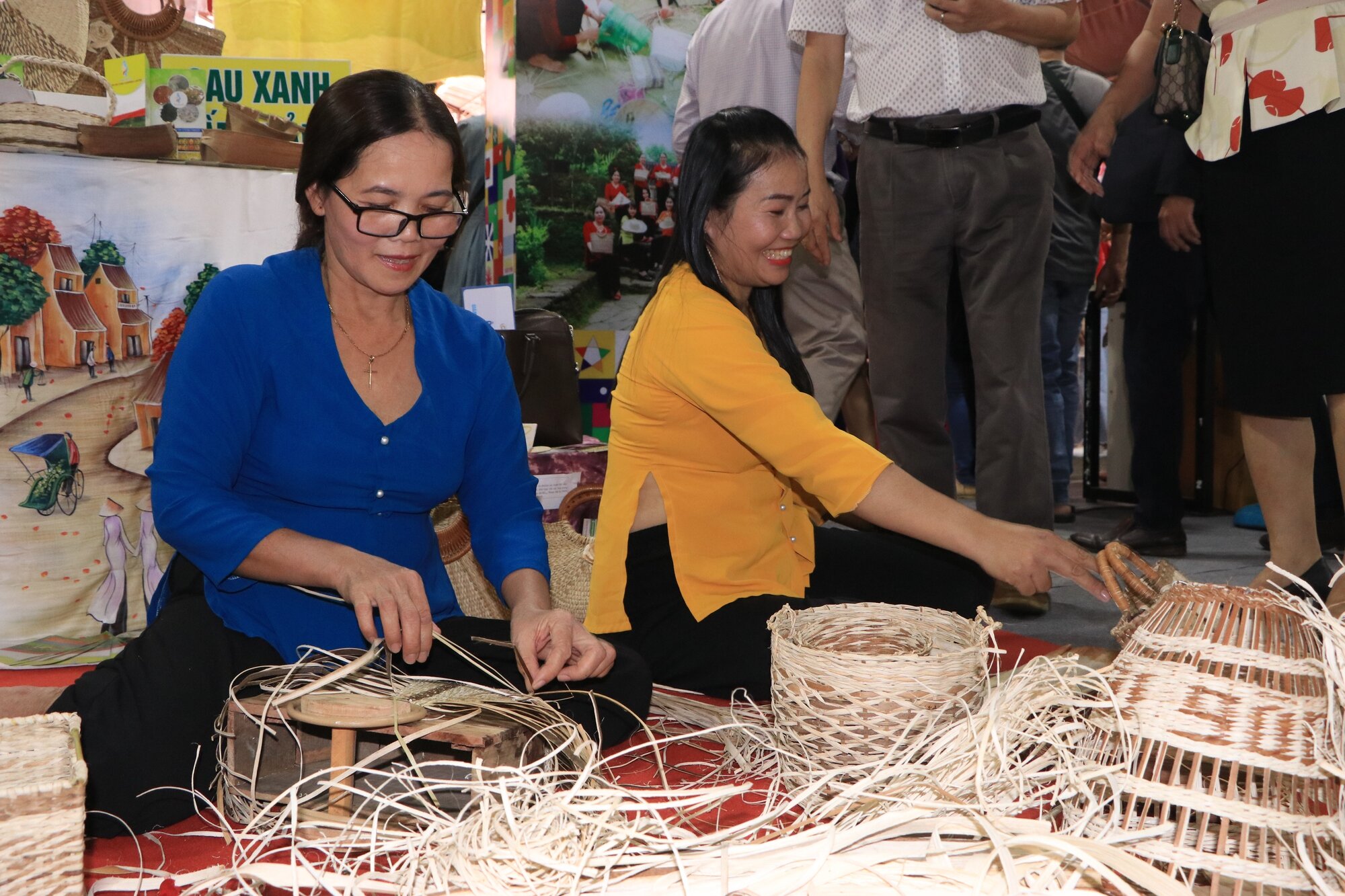 4 ngày, 200 doanh nghiệp và hàng nghìn sản phẩm làng nghề sẽ tụ hội tại TP.HCM - Ảnh 1.