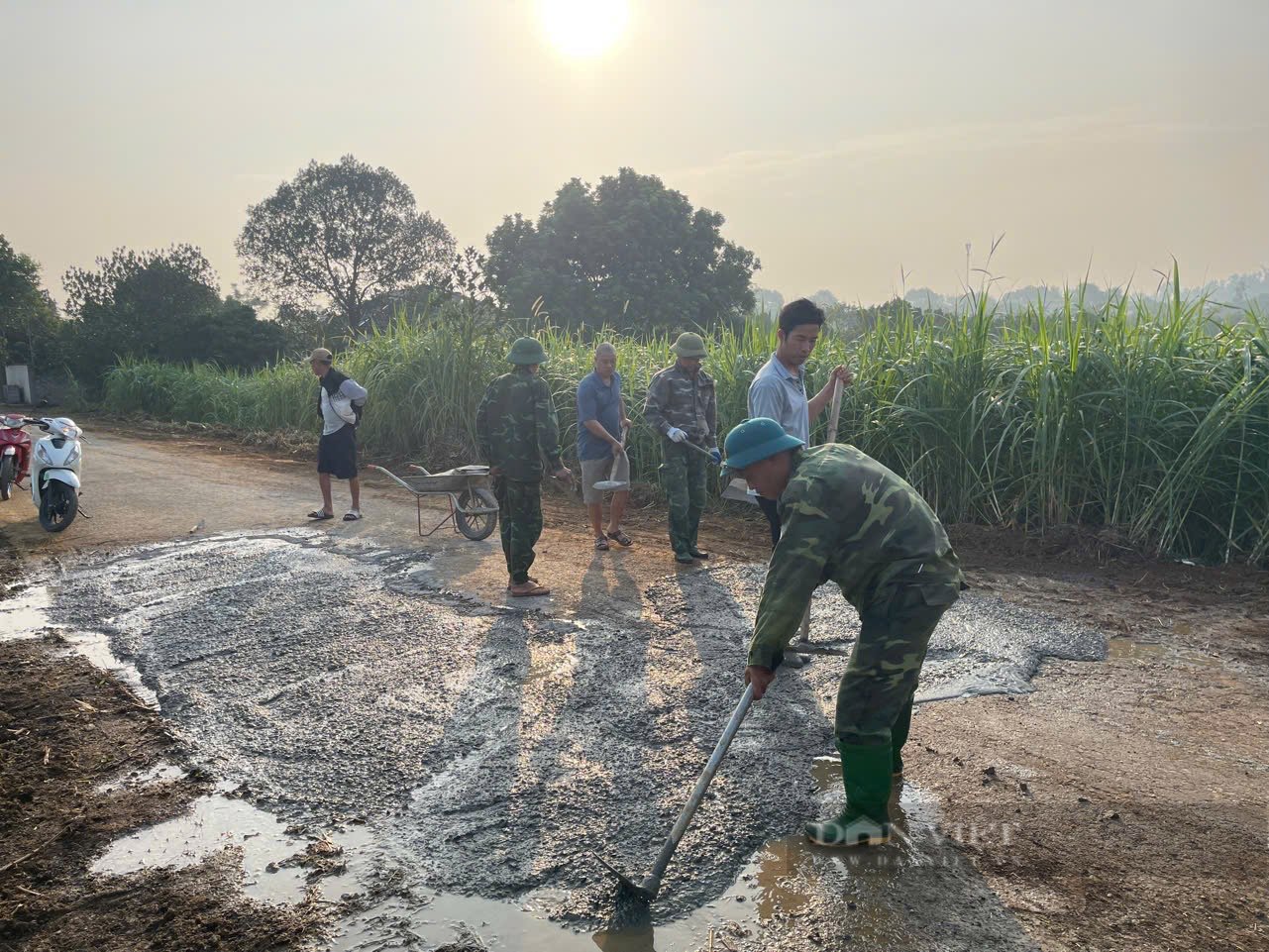 Nỗi niềm hàng trăm hộ dân nhiều năm sống trong cảnh "không được thừa nhận" ở Hà Nội - Ảnh 1.