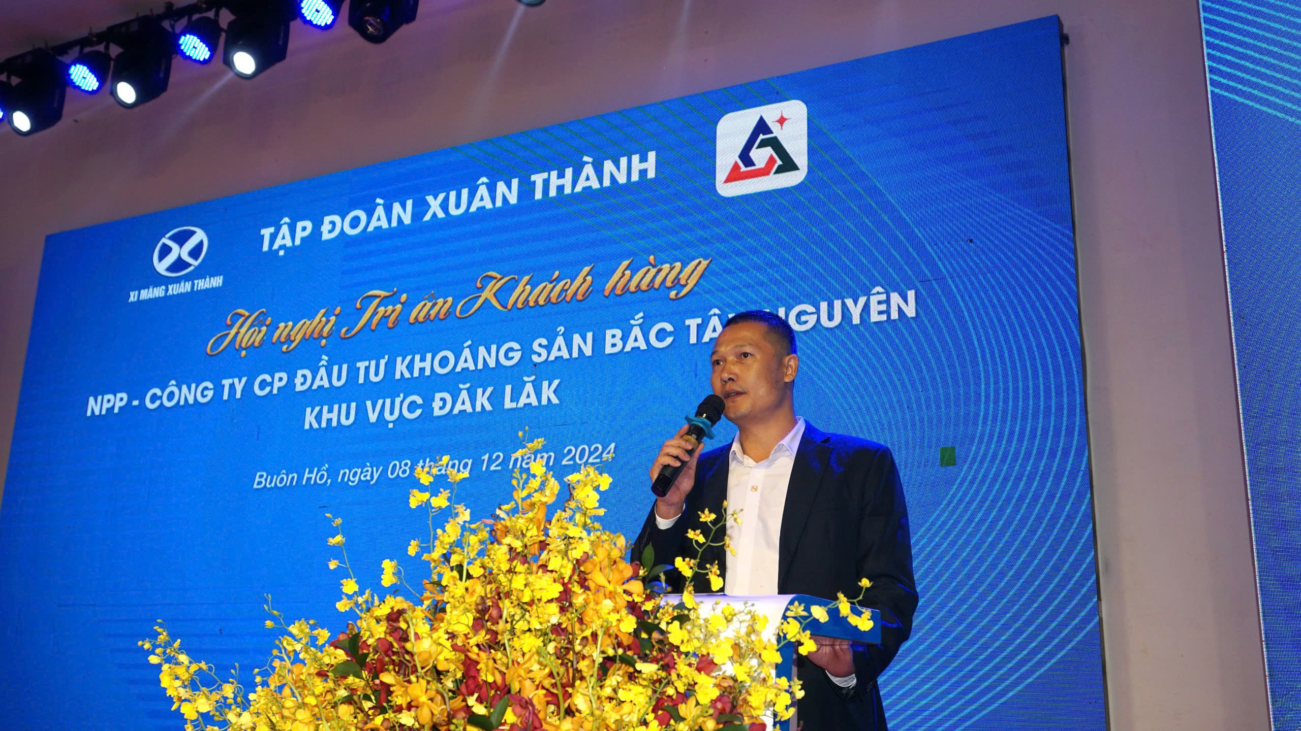 Xi măng Xuân Thành tặng gần 50 tấn xi măng dịp tri ân khách hàng tại Đắk Lắk - Ảnh 2.