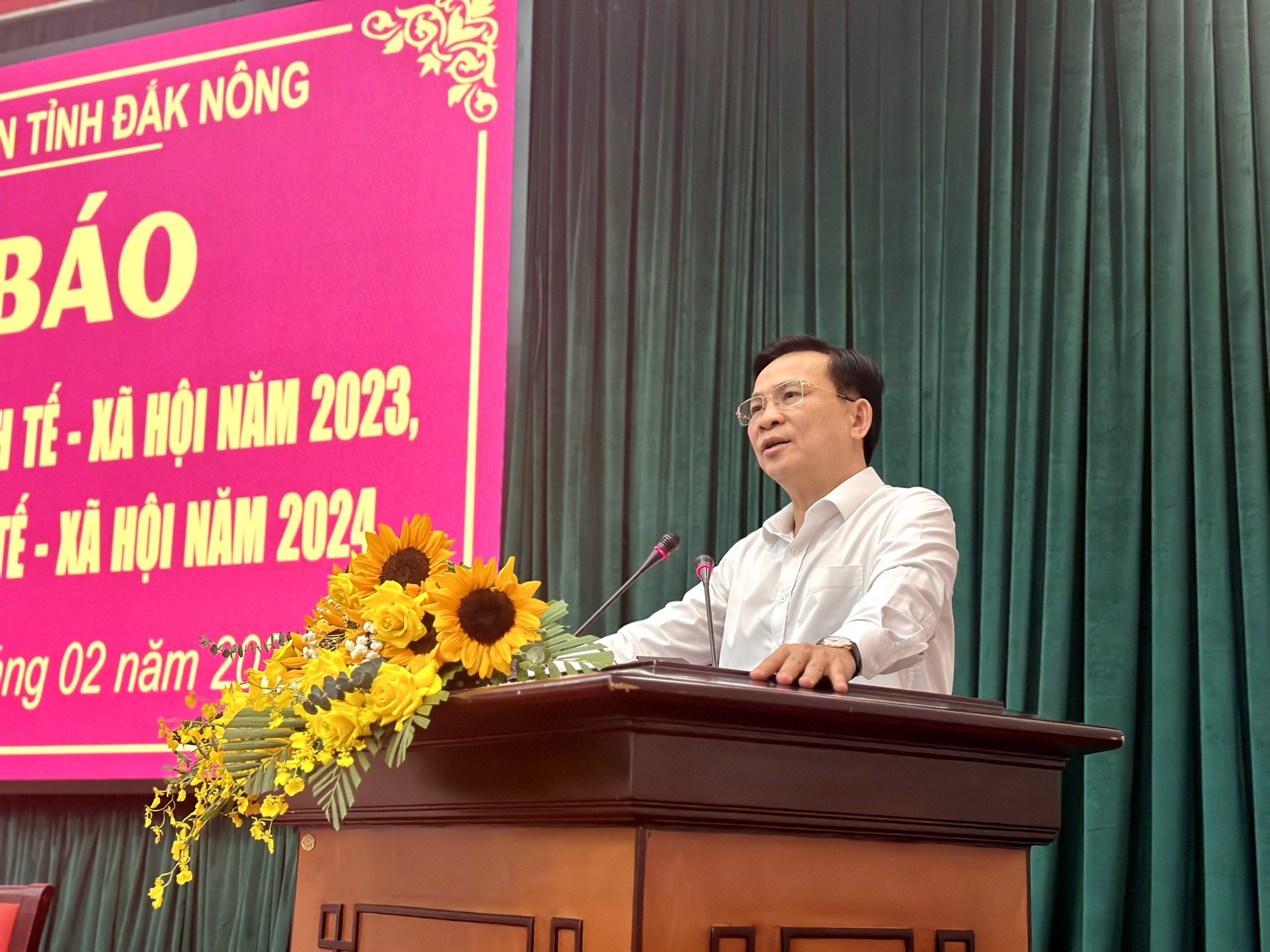 Chủ tịch tỉnh Đắk Nông: Nhiều chỉ tiêu đạt và vượt kế hoạch trong bối cảnh khó khăn bủa vây- Ảnh 2.