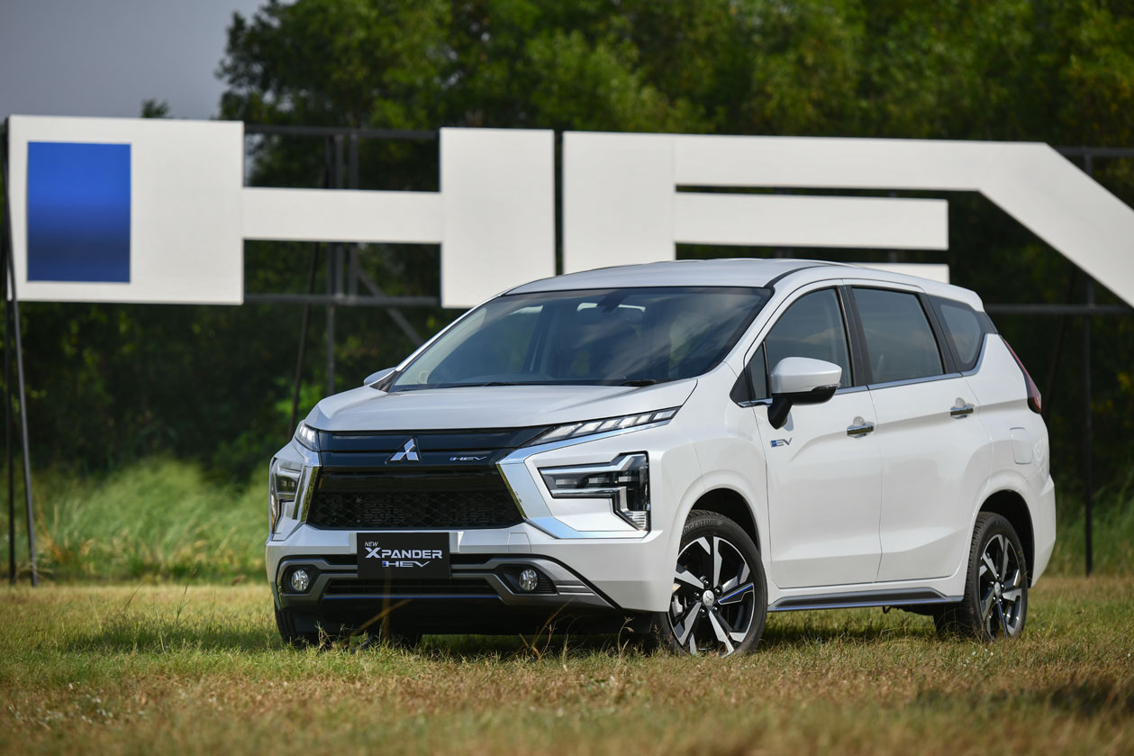 Ảnh thực tế Mitsubishi Xpander HEV 2024, giá từ 627 triệu đồng, có gì hút khách?- Ảnh 1.