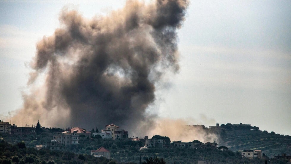 Tấn công chỉ huy sừng sỏ Hezbollah, Israel lĩnh đòn trả thù sấm sét của nhóm chiến binh ở Lebanon- Ảnh 1.