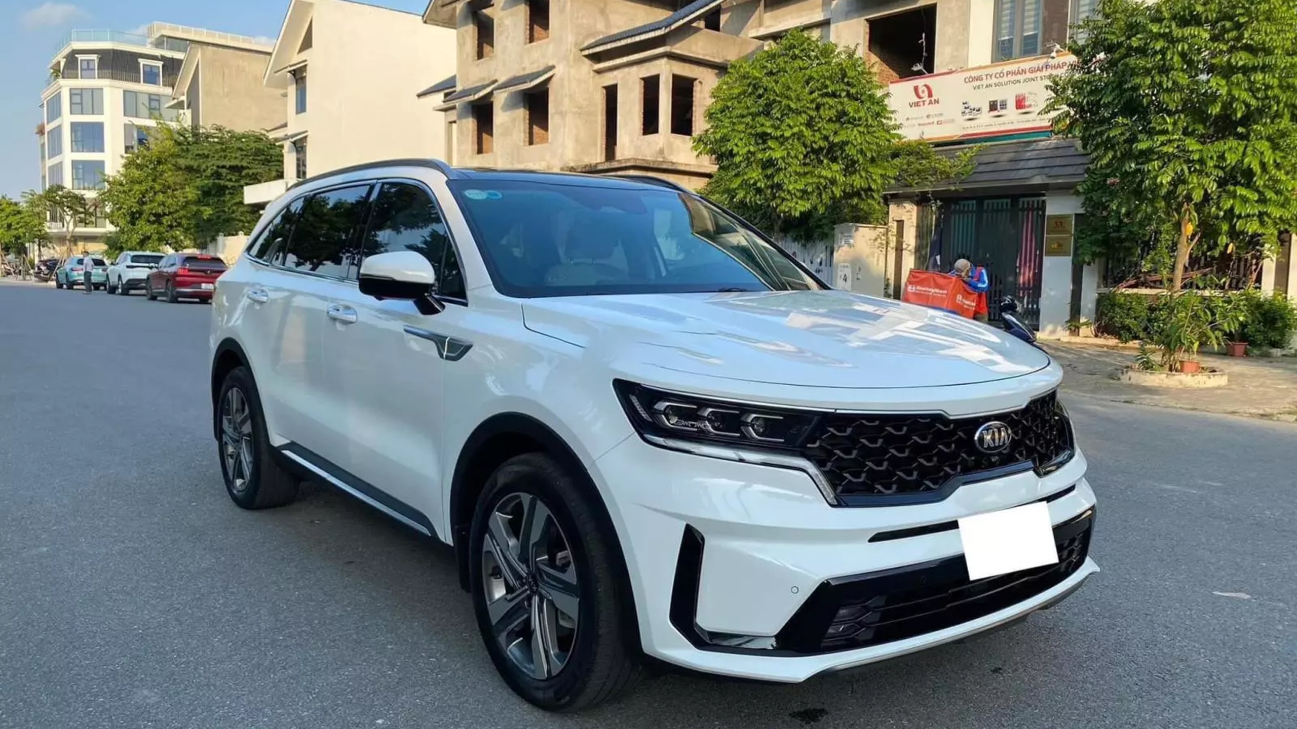 KIA Sorento sau 4 năm sử dụng giá rẻ ngang Toyota Corolla Cross