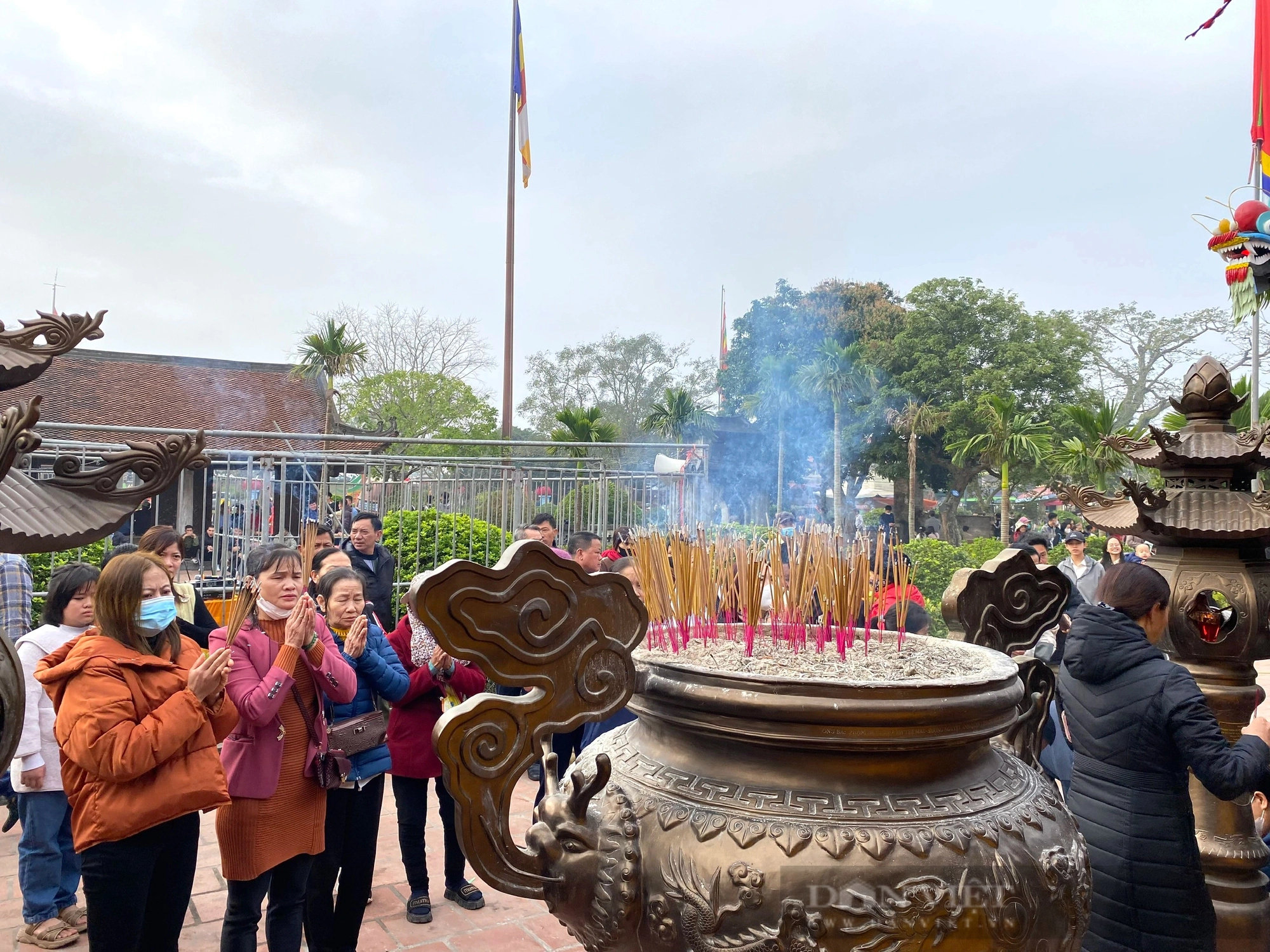 Thái Bình: Lễ hội chùa Keo mùa xuân thu hút đông đảo du khách thập phương- Ảnh 9.