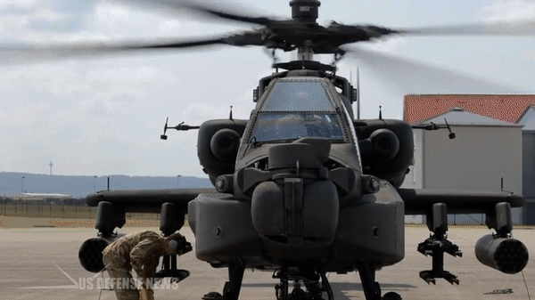 Trực thăng tấn công AH-64 Apache của Mỹ rơi ở Jordan- Ảnh 1.