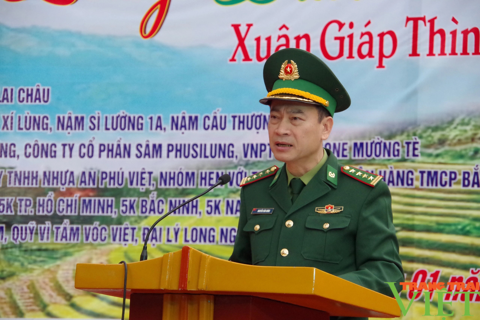 Bộ Chỉ huy BĐBP tỉnh Lai Châu: Mang xuân về với bà con biên giới Thò Ma- Ảnh 5.