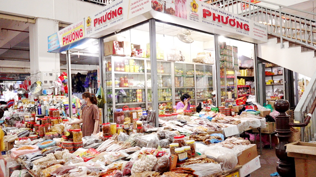 Quảng Ngãi:
Sức mua trong dịp Tết cổ truyền ở chợ truyền thống giảm, siêu thị tăng 5-7%
- Ảnh 7.