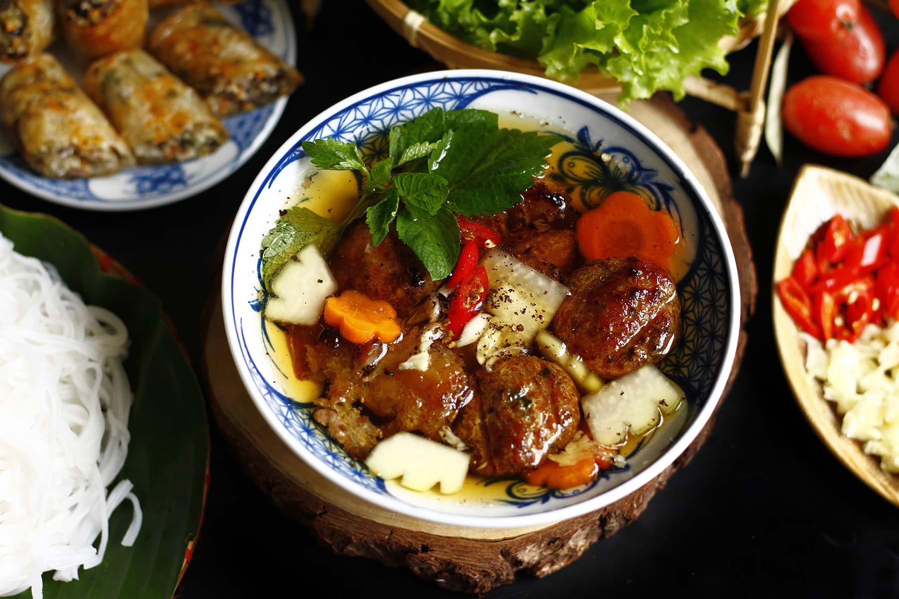 5 món ngon từ thịt lợn Việt Nam được trang ẩm thực thế giới bật mí với du khách quốc tế- Ảnh 1.