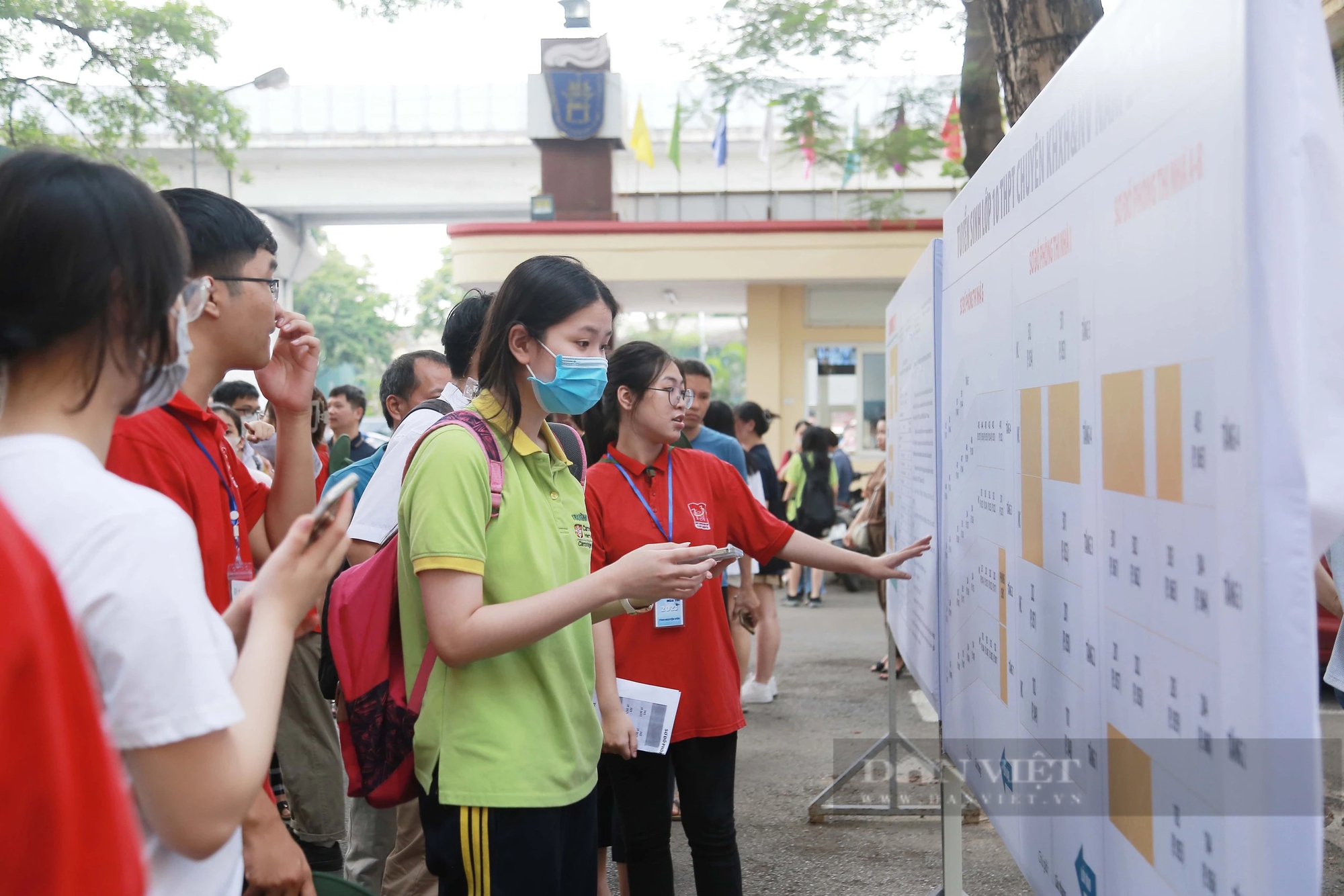 Thông tin mới nhất về tuyển sinh lớp 10 năm 2024 ở Hà Nội: Nhiều trường xét tuyển bằng học bạ- Ảnh 3.