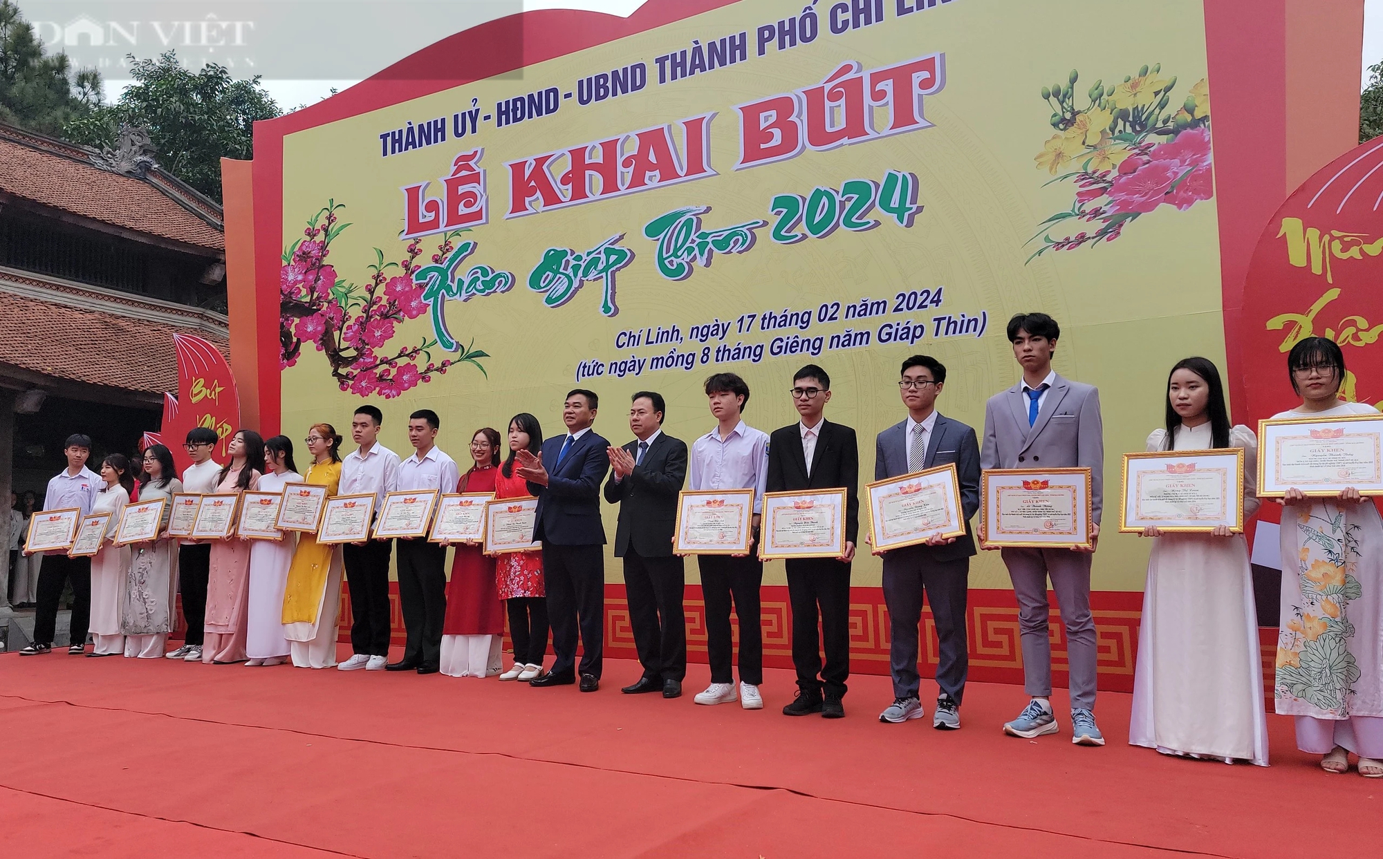 Quỹ Khuyến học TP. Chí Linh đón nhận hơn 1,5 tỷ đồng tại lễ khai bút đầu xuân Giáp Thìn 2024- Ảnh 7.