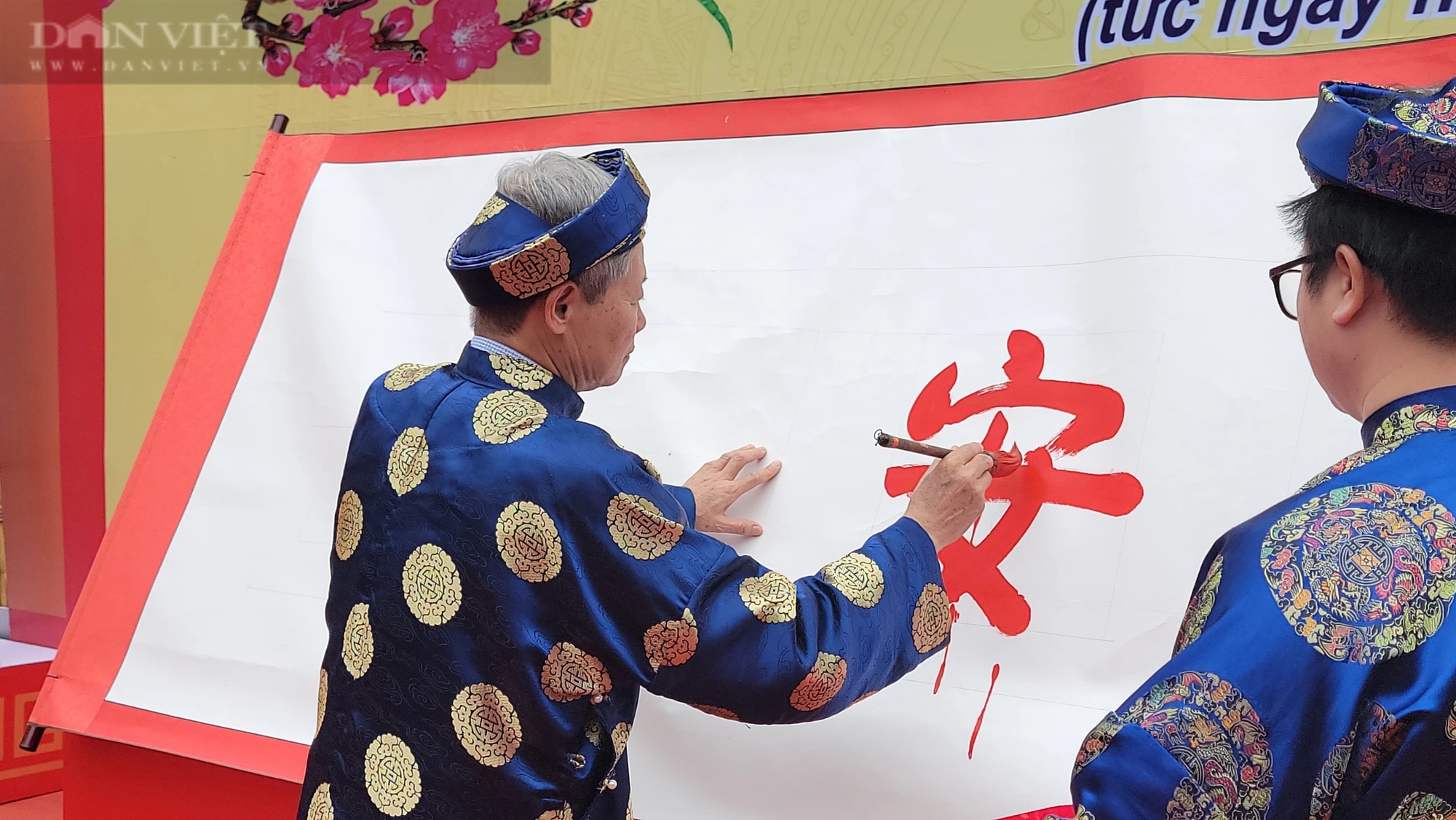 Quỹ Khuyến học TP. Chí Linh đón nhận hơn 1,5 tỷ đồng tại lễ khai bút đầu xuân Giáp Thìn 2024- Ảnh 4.
