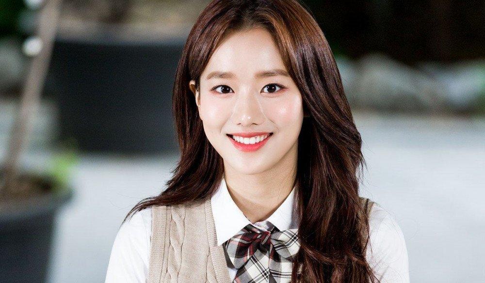 Lee Na Eun "gặp họa" khi là bạn gái tin đồn của Lee Kang In- Ảnh 2.