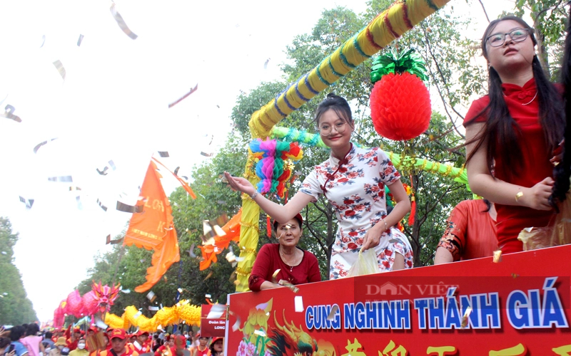 "Con rồng dài nhất Việt Nam" tham gia Lễ rước cộ bà Bình Dương năm 2024- Ảnh 12.