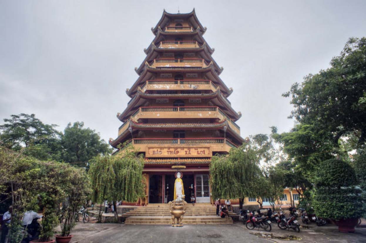 Top những ngôi chùa có kiến trúc độc đáo, đẹp, linh thiêng nhất Sài Gòn- Ảnh 9.