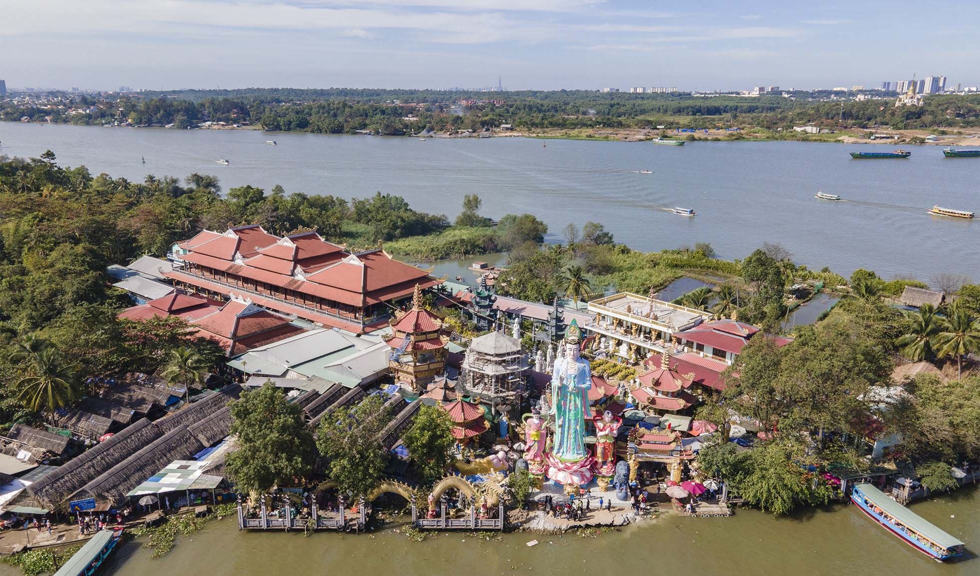 Top những ngôi chùa có kiến trúc độc đáo, đẹp, linh thiêng nhất Sài Gòn- Ảnh 6.