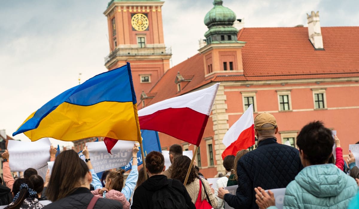 Ba Lan cảnh báo đòn chí mạng từ Ukraine- Ảnh 1.